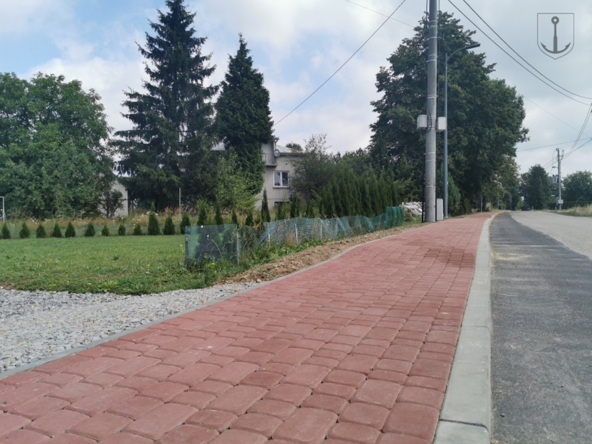 Zakończono kolejny etap budowy chodnika  przy ulicy Dworskiej