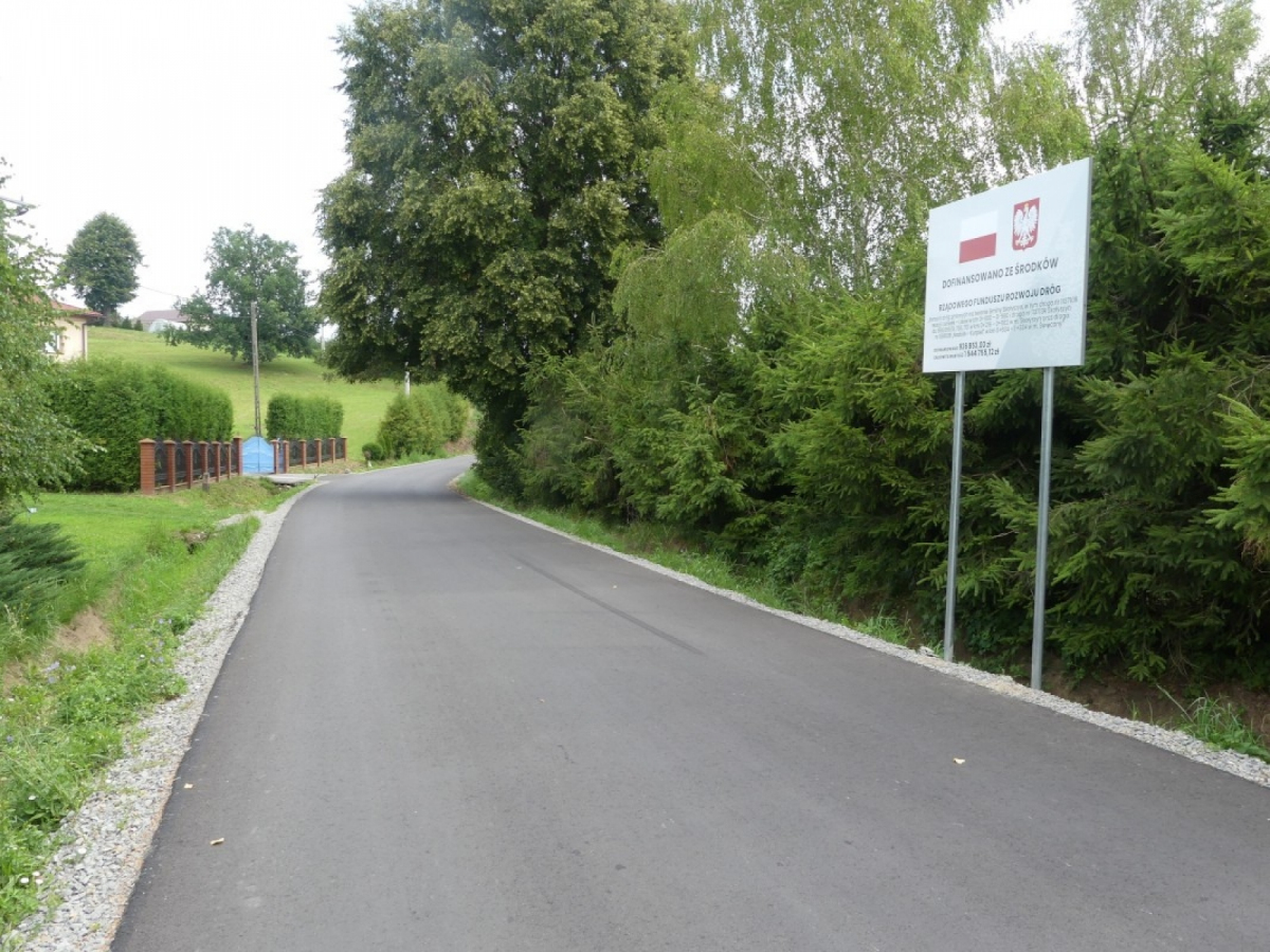 Kolejne wyremontowane drogi gminne w Skołyszynie zostały oddane do użytkowania