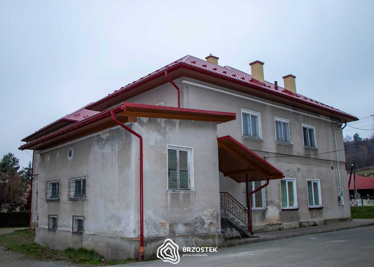 Dach na domu ludowym w Siedliskach Bogusz gotowy
